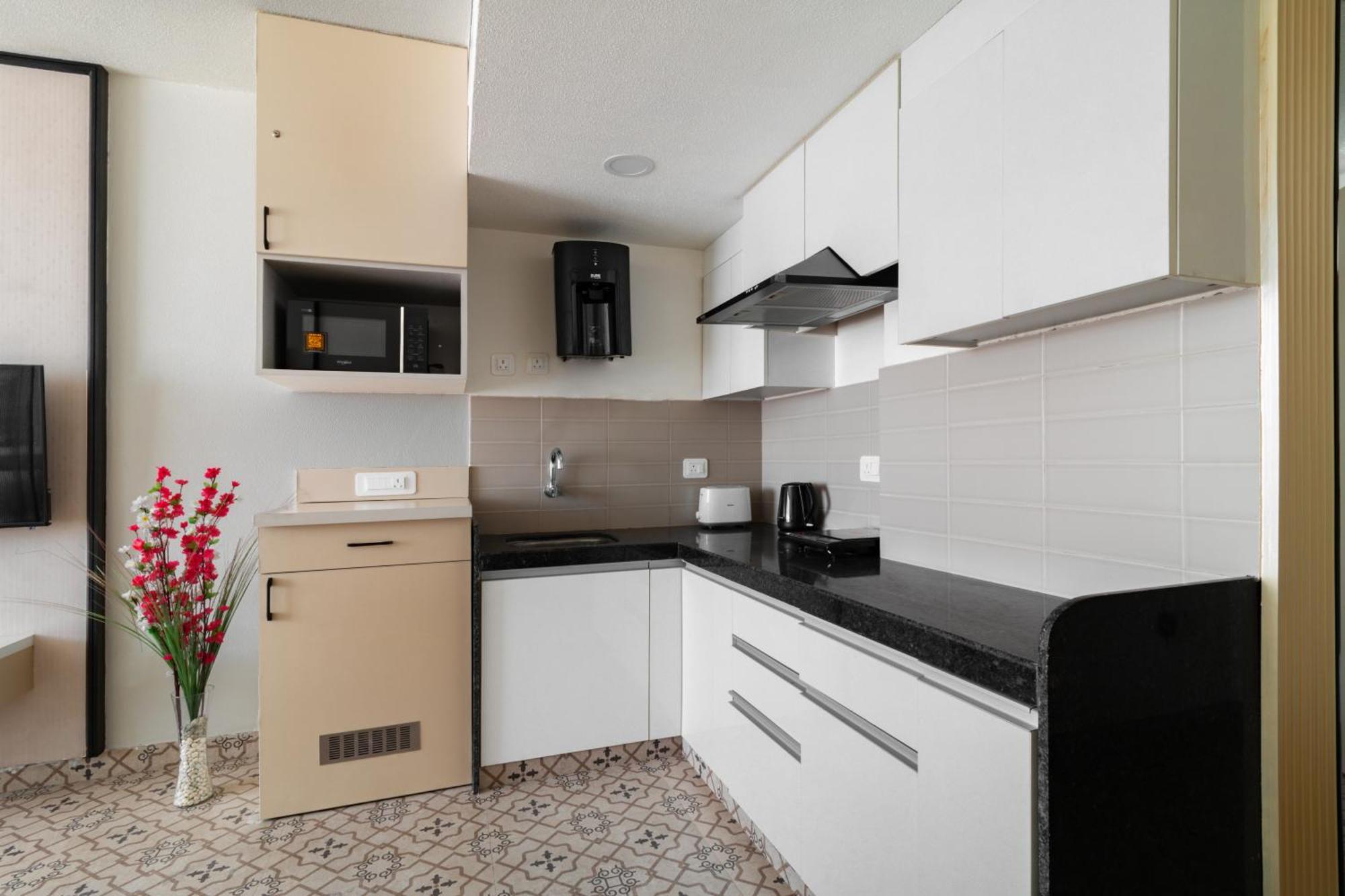 Studio Vachi , City Centre Location Джайпур Екстериор снимка